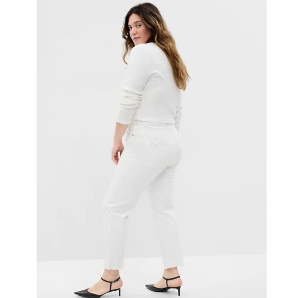 NWT! GAP Sky High Rise Cheeky Straight Jeans w Washwell - 8 SHORT / 29 SHORT🩵 - Picture 2 of 3